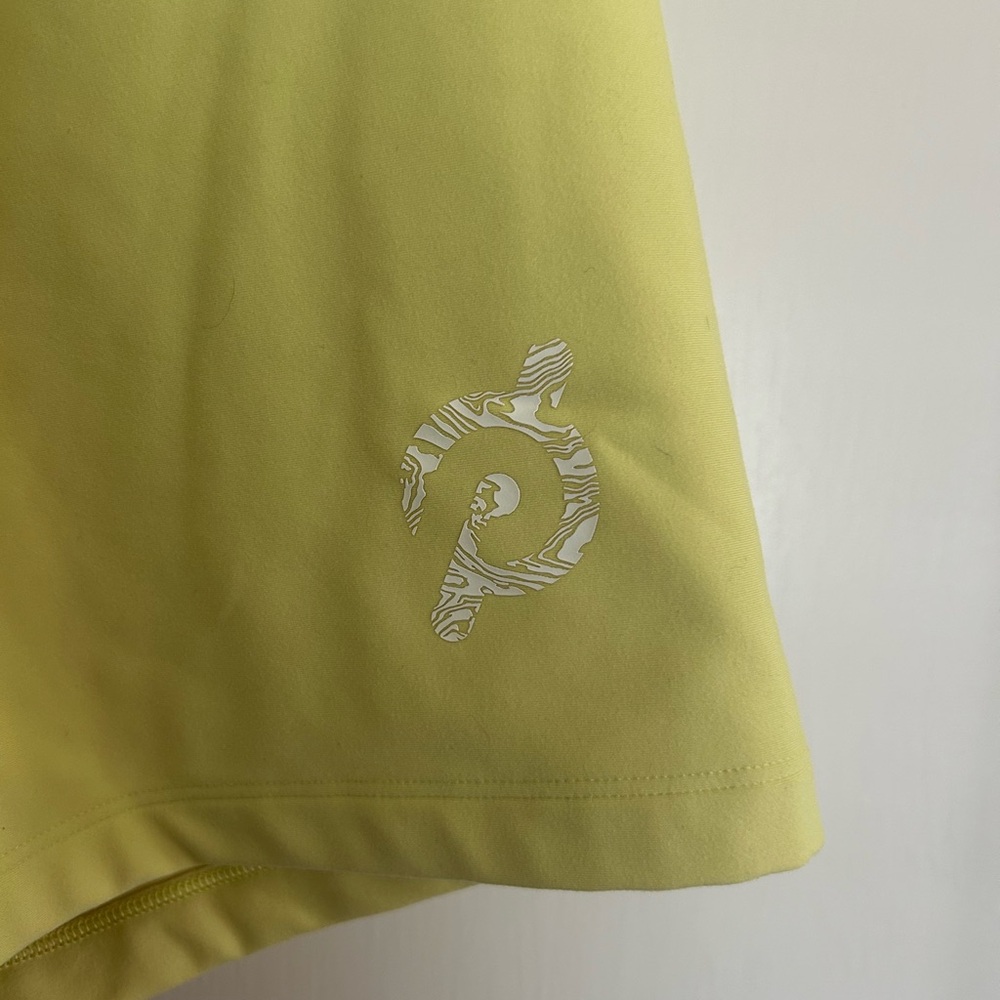 Peloton Yellow Women's Bike Shorts Size Medium - Picture 3 of 9